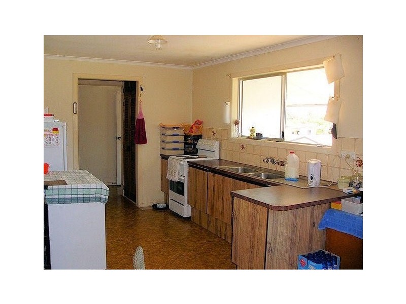 41 Ross Street, Burrum Heads QLD 4659