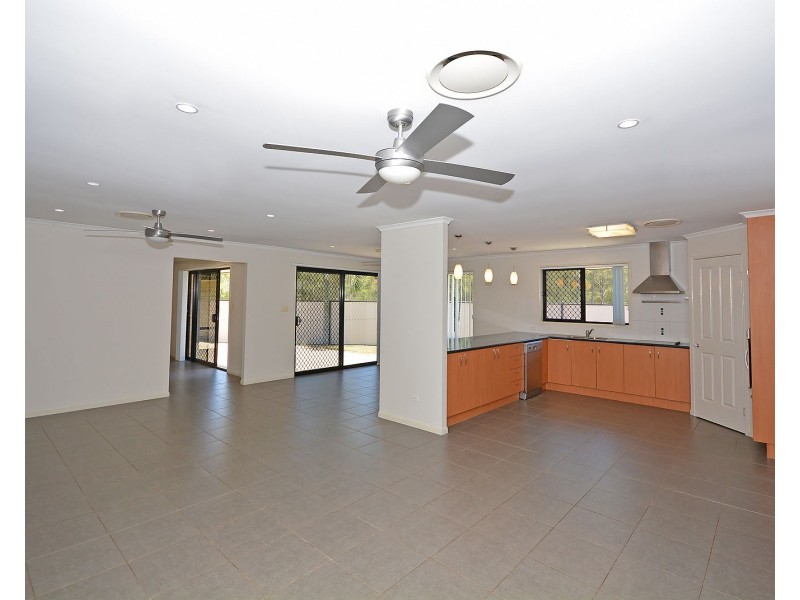 13 Bentwood Cres, Burrum Heads QLD 4659