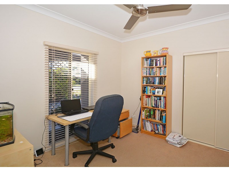 1 Wren Way, Burrum Heads QLD 4659