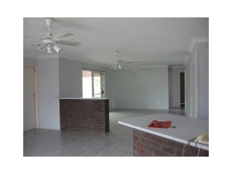 8 Cassia Street, Burrum Heads QLD 4659