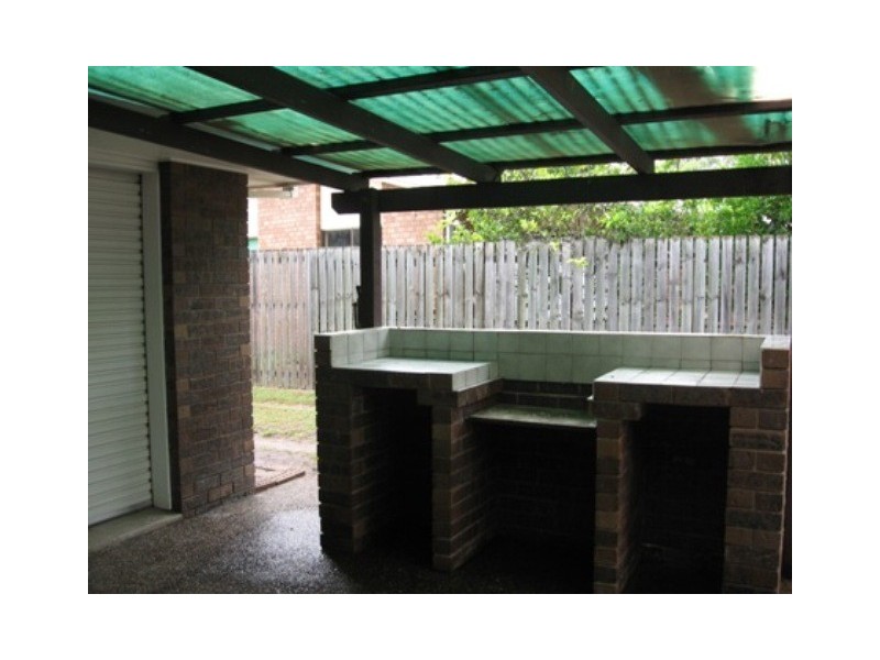 8 Cassia Street, Burrum Heads QLD 4659