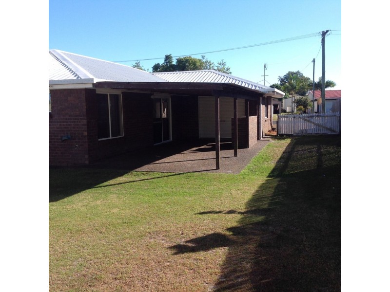 8 Cassia Street, Burrum Heads QLD 4659