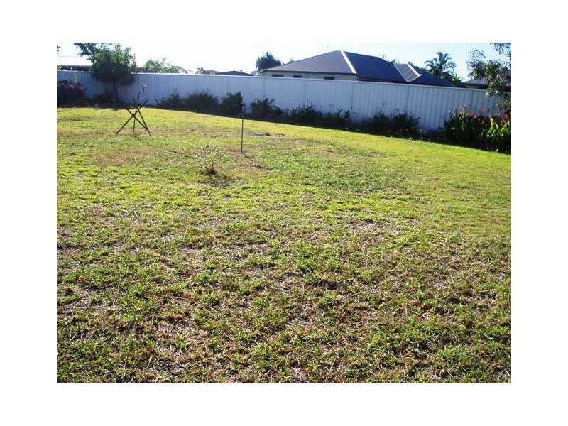 12 Lucas Drive, Burrum Heads QLD 4659