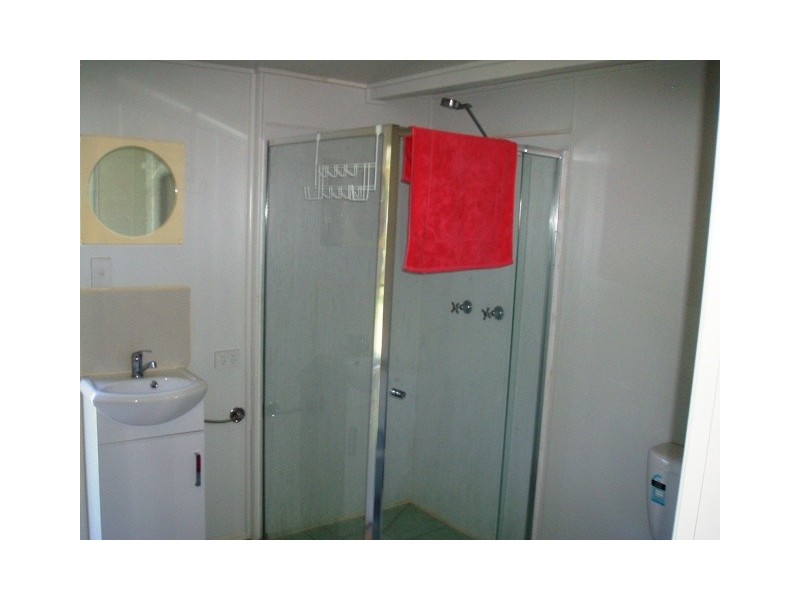 9 Hoffman St, Burrum Heads QLD 4659