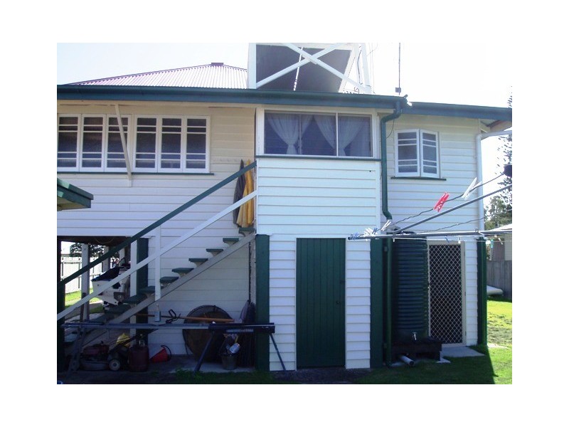 9 Hoffman St, Burrum Heads QLD 4659