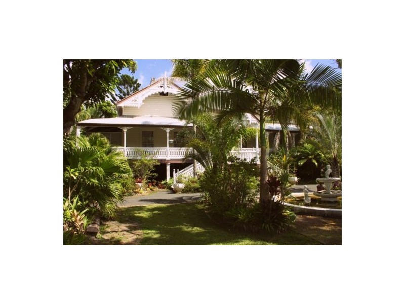 23 William Street, Howard QLD 4659