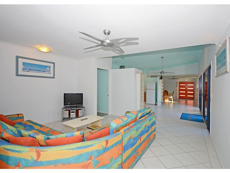 27 Traviston Way, Burrum Heads QLD 4659