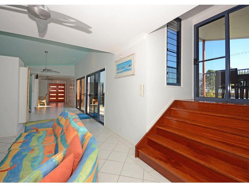 27 Traviston Way, Burrum Heads QLD 4659