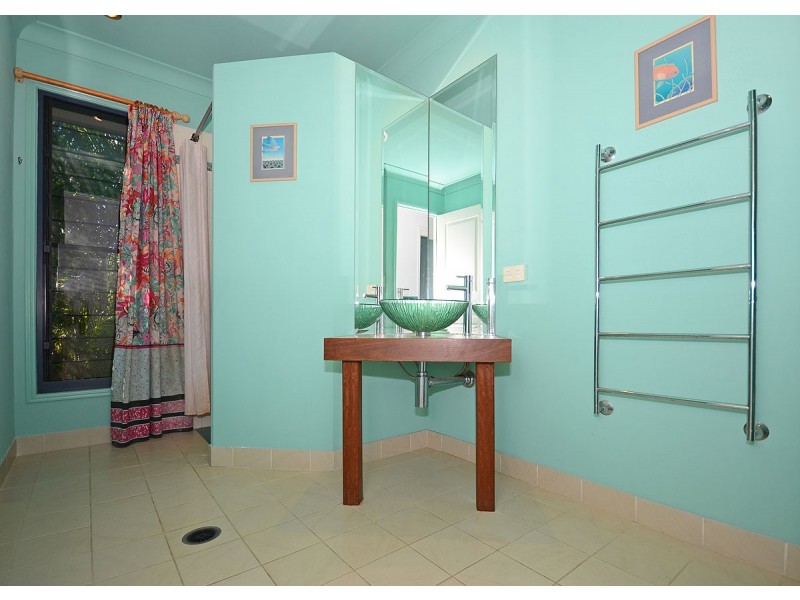 27 Traviston Way, Burrum Heads QLD 4659