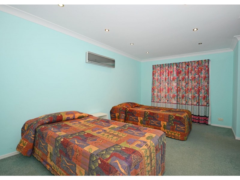 27 Traviston Way, Burrum Heads QLD 4659