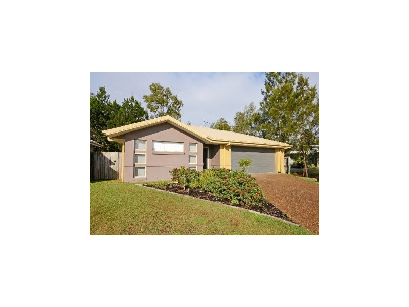 28 Wave Court, Toogoom QLD 4655