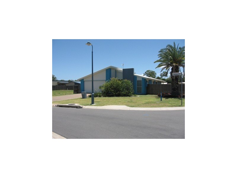 1 Oyster Court, Toogoom QLD 4655