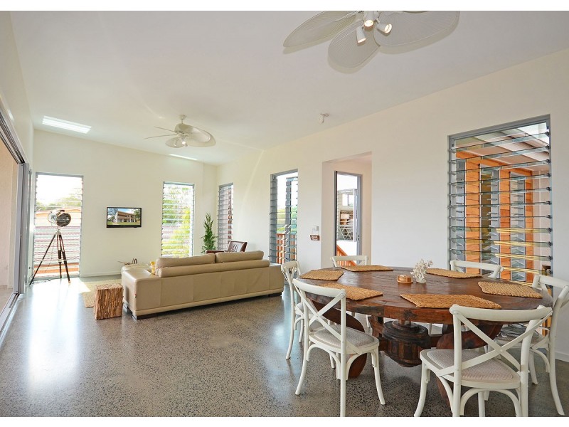 43 Moreton Street, Toogoom QLD 4655