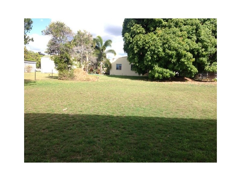 25 Burrum Street, Burrum Heads QLD 4659