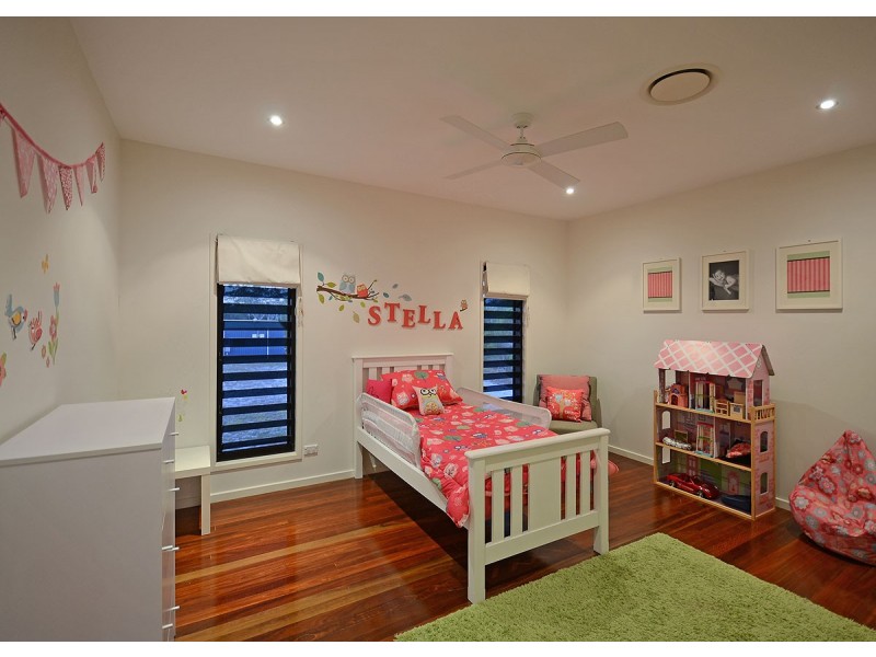 113 Riverview Drive, Burrum Heads QLD 4659