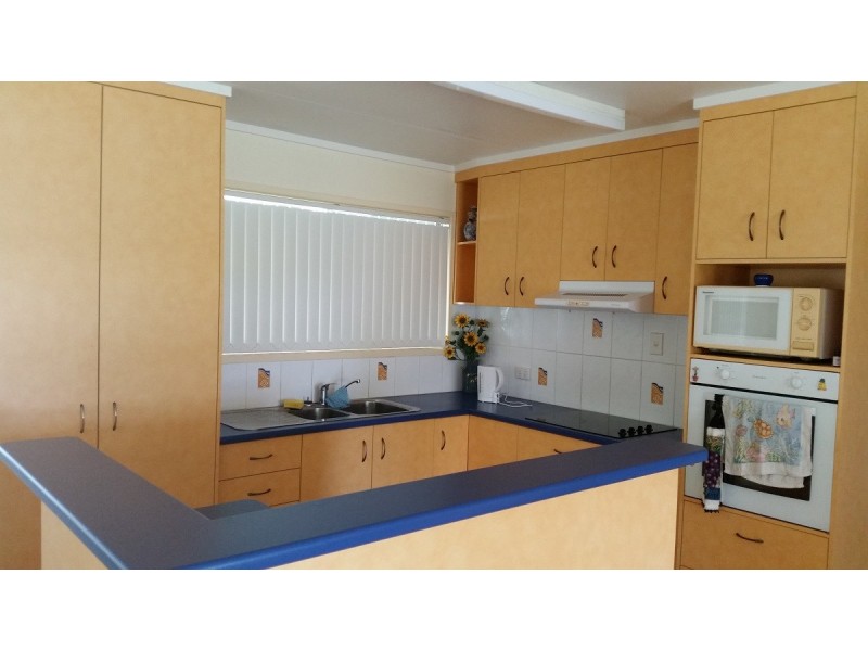 8 Boronia Street, Burrum Heads QLD 4659