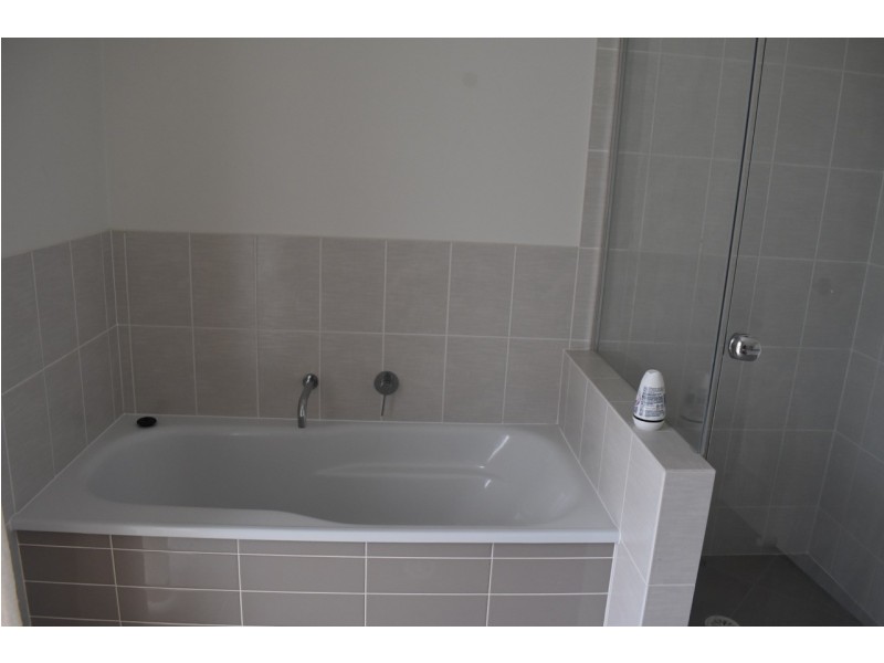 33 Sirenia Dr, Burrum Heads QLD 4659