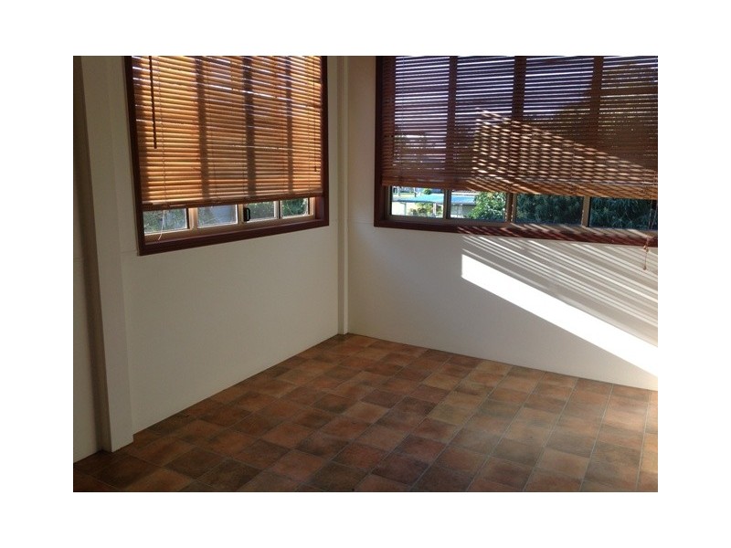 15 Dudley Street, Burrum Heads QLD 4659