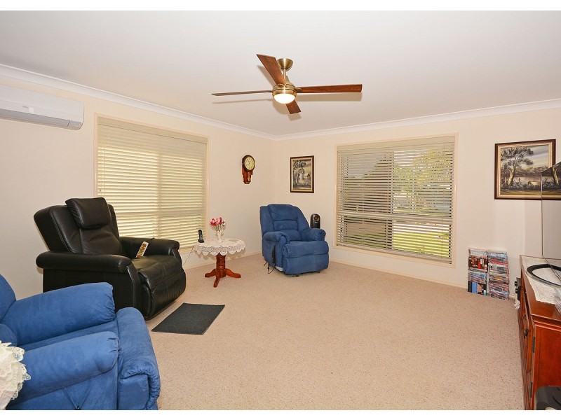 8 Amber Crt, Burrum Heads QLD 4659