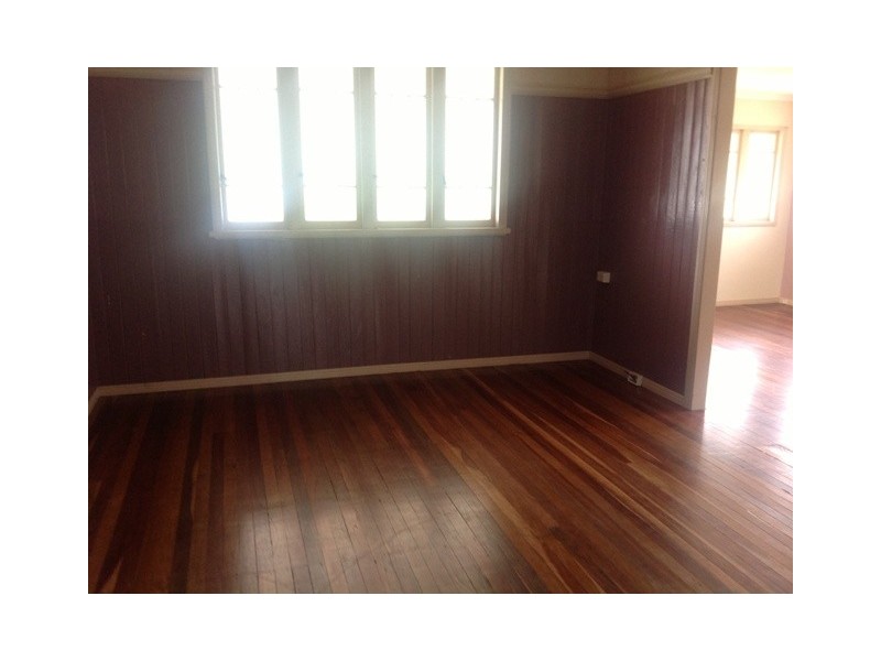 9-11 James Street, Howard QLD 4659