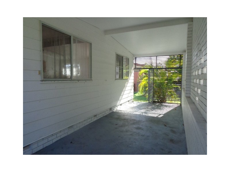 41 Burrum Heads Road, Burrum Heads QLD 4659