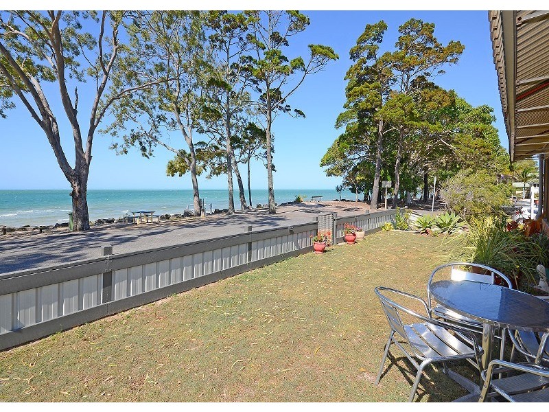 38 Esplanade, Burrum Heads QLD 4659