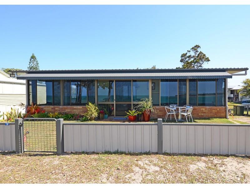 38 Esplanade, Burrum Heads QLD 4659