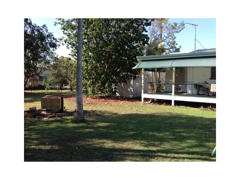 58 Robertson Street, Torbanlea QLD 4662