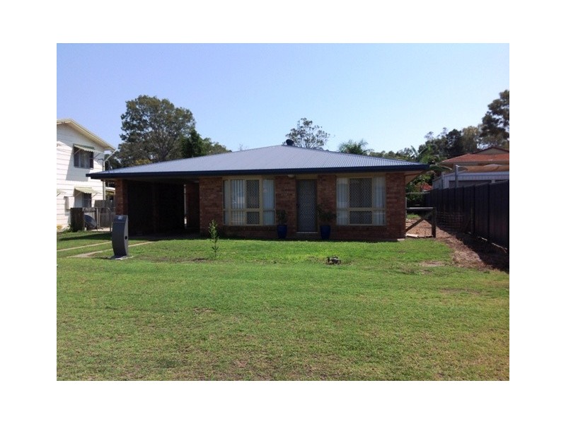 10 Mark Ave, Toogoom QLD 4655