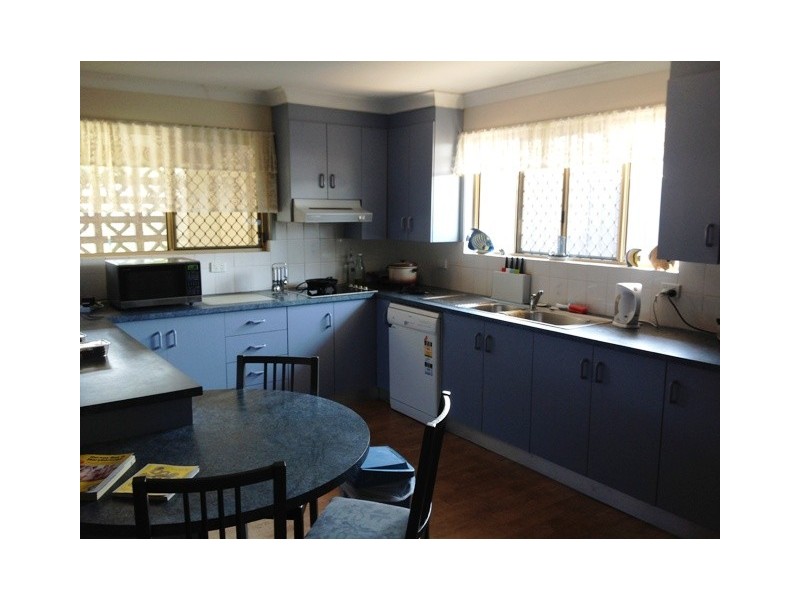 10 Mark Ave, Toogoom QLD 4655