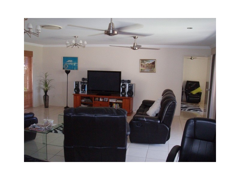 14 Bryan Crt, Burrum Heads QLD 4659