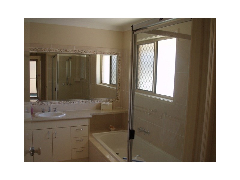 14 Bryan Crt, Burrum Heads QLD 4659