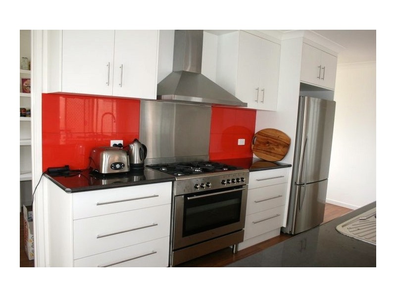 34 Beach Dr, Burrum Heads QLD 4659