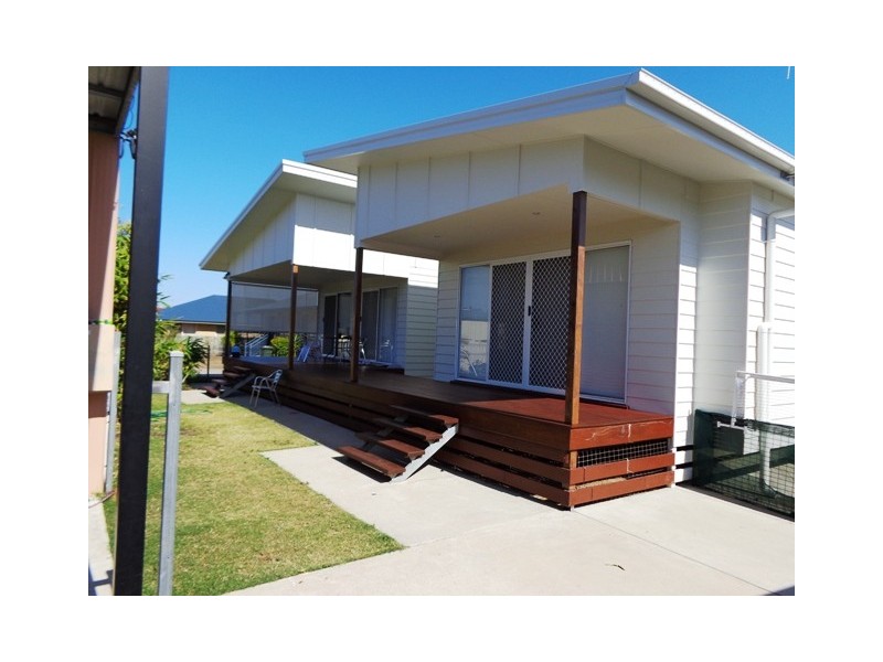 34 Beach Dr, Burrum Heads QLD 4659