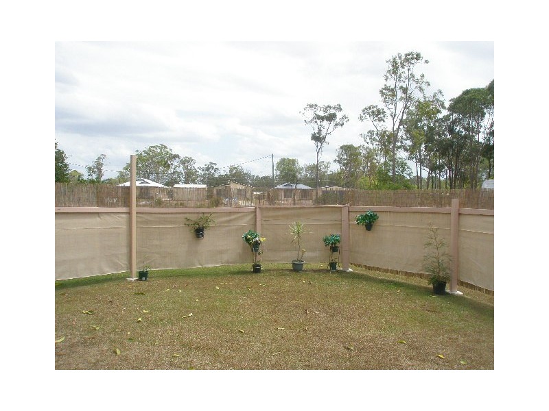 60 Robertson Street, Torbanlea QLD 4662