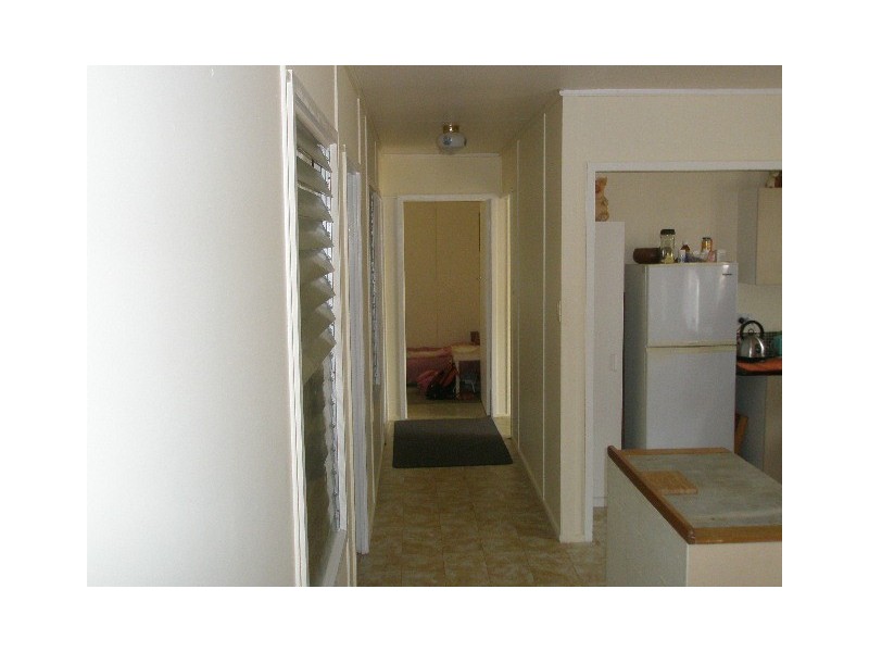 60 Robertson Street, Torbanlea QLD 4662