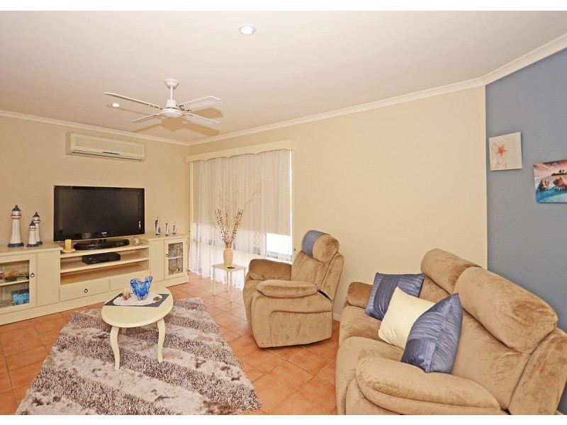 14 Warringal Court, Burrum Heads QLD 4659