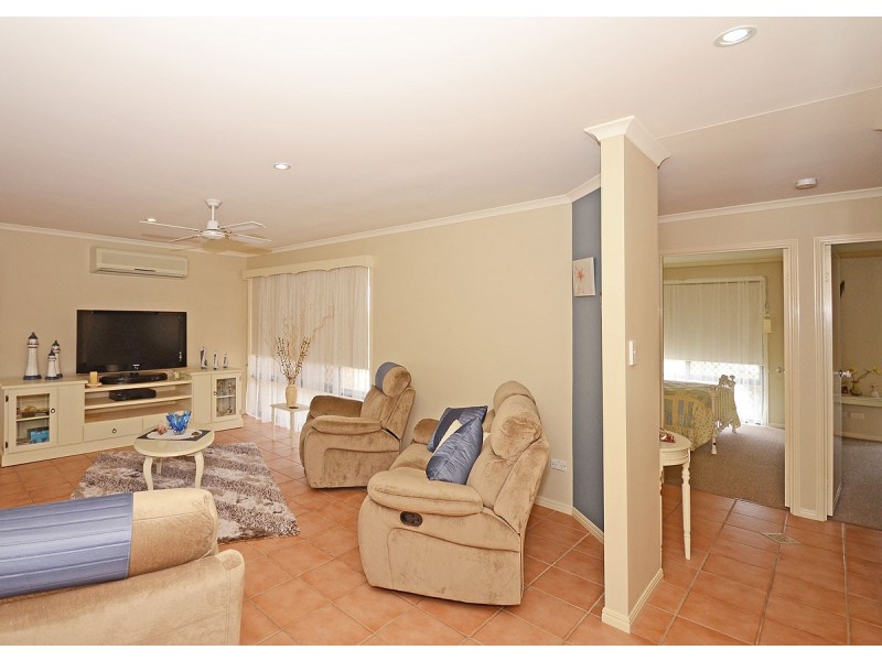 14 Warringal Court, Burrum Heads QLD 4659