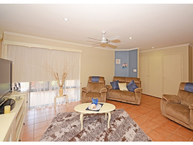 14 Warringal Court, Burrum Heads QLD 4659