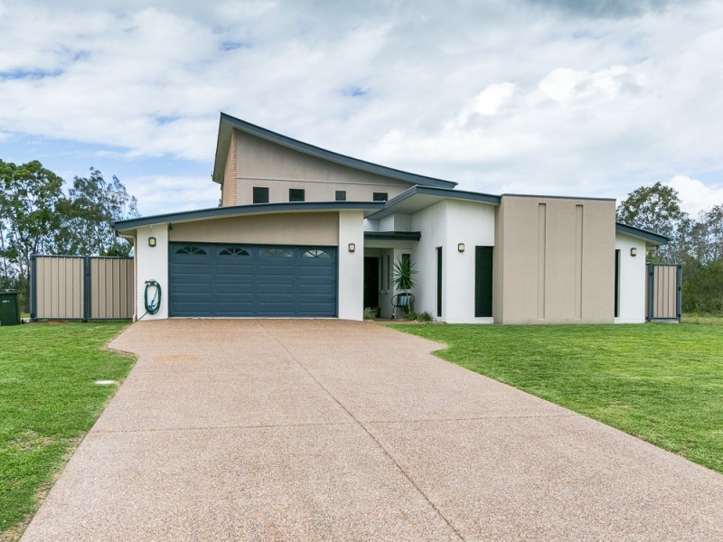 8 Eds Place, Burrum Heads QLD 4659