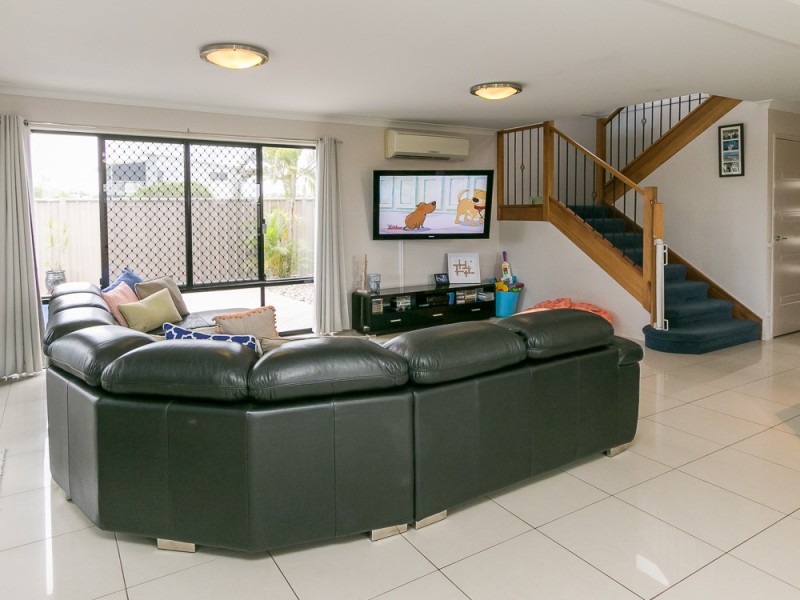 8 Eds Place, Burrum Heads QLD 4659