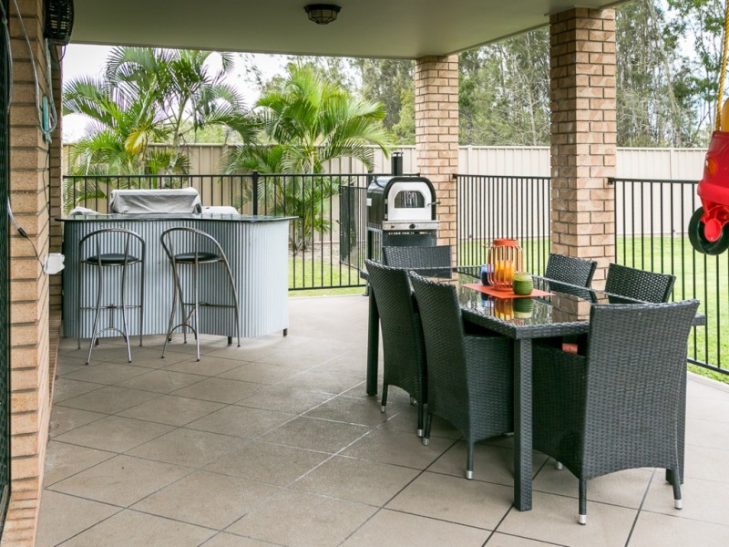 8 Eds Place, Burrum Heads QLD 4659