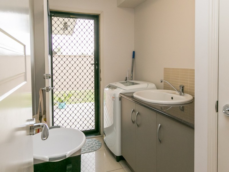 8 Eds Place, Burrum Heads QLD 4659