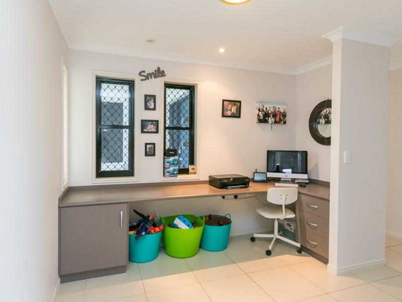 8 Eds Place, Burrum Heads QLD 4659
