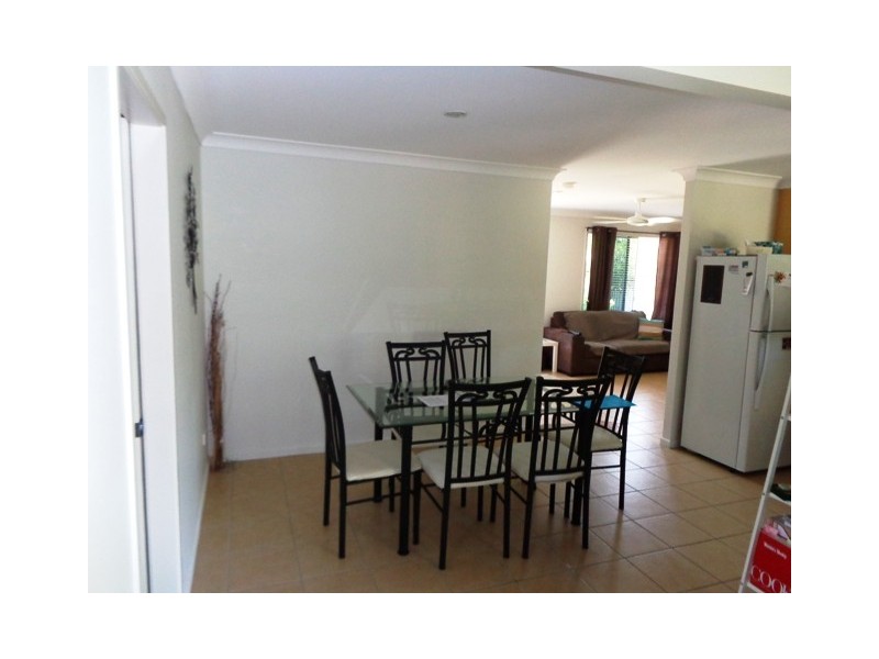 12 Lakeside Dve, Burrum Heads QLD 4659