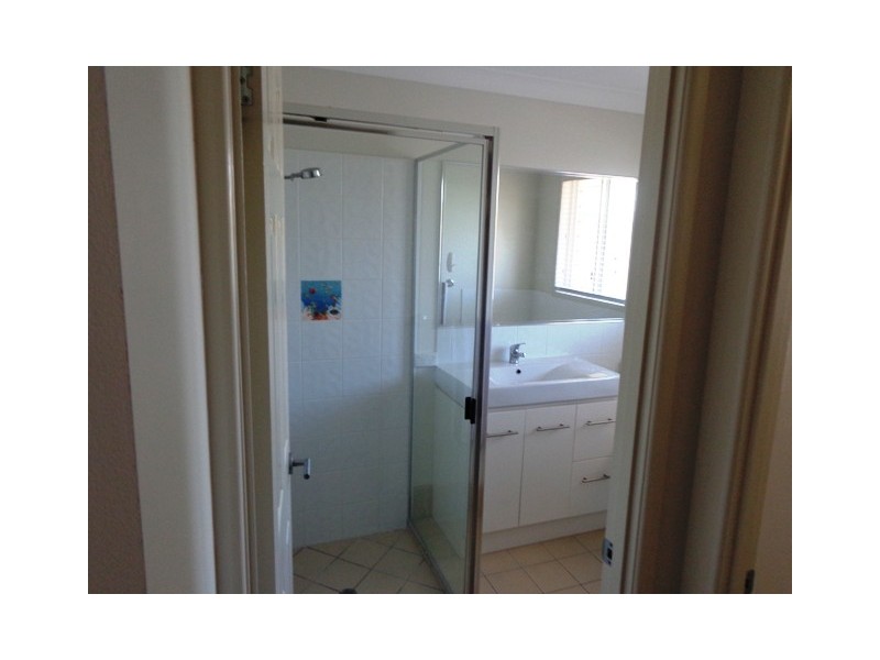 12 Lakeside Dve, Burrum Heads QLD 4659