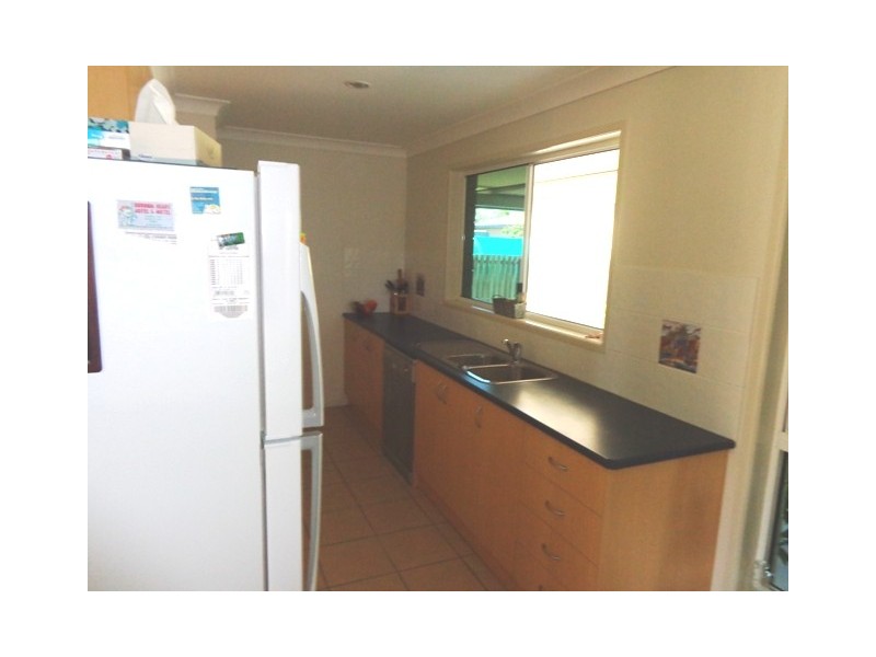 12 Lakeside Dve, Burrum Heads QLD 4659