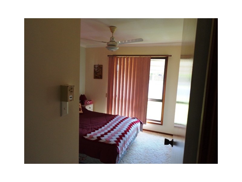 21 Desmond St, Toogoom QLD 4655