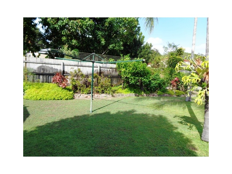 21 Desmond St, Toogoom QLD 4655