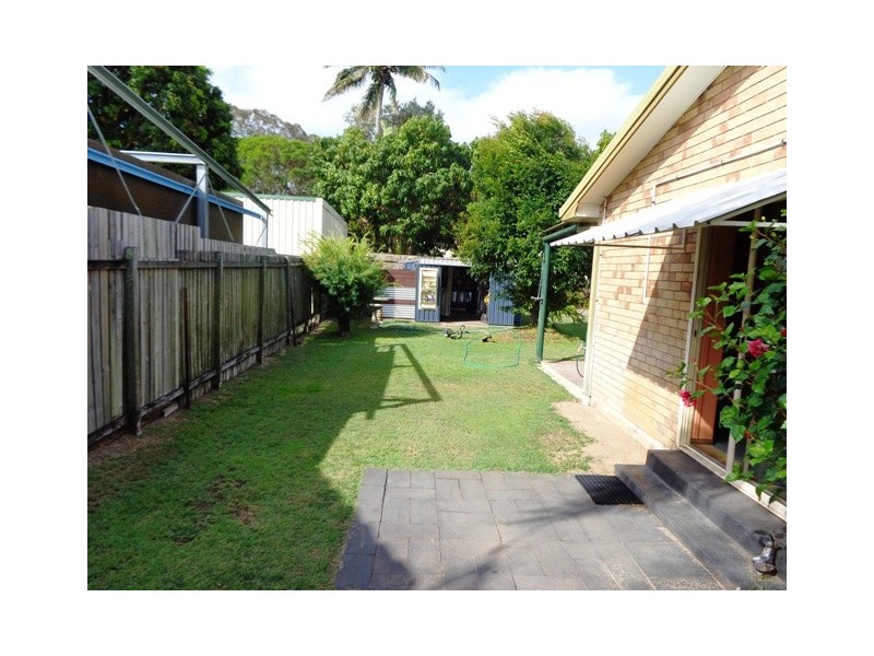 21 Desmond St, Toogoom QLD 4655